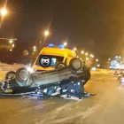 Жесткая авария в Пензе: машина перевернулась на крышу