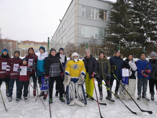 Определена лучшая хоккейная команда Ленинского района Пензы