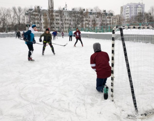 В Пензе сразятся в хоккей дворовые и школьные команды Ленинского района