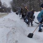 Пензенских студентов отправили расчищать от снега пешеходные зоны