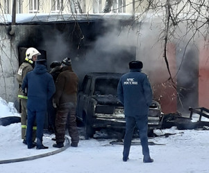 В Пензенской области огонь уничтожил отечественную легковушку
