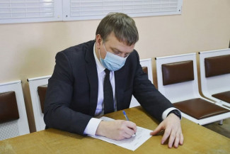 Мэр Пензы привился от коронавирусной инфекции