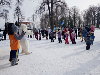 В Пензе проходят зимние праздники в парках города