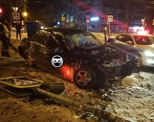 Страшная авария в Пензе: машины превратились в железный фарш. ФОТО
