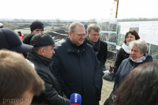 Мельниченко оценил ход реконструкции автодороги в районе улицы 40 лет Октября