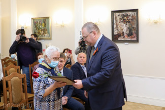Пензенские ветераны получили жилищные сертификаты