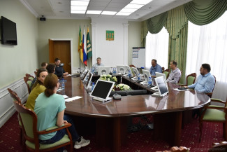 Мэр города Андрей Лузгин встретился с местными зоозащитниками