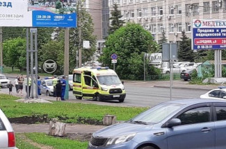 На улице Бекешской в Пензе попала под машину молодая женщина