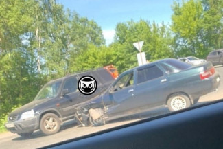 В жестком ДТП на окраине Пензы раскурочило легковушку