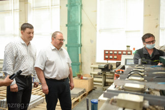 В Пензе Олег Мельниченко посетил местные предприятия