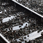 В Пензенской области под колесами поезда погибла молодая женщина