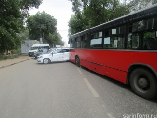 ДТП с участием пензенского автобуса спровоцировало пробку в центре Энгельса