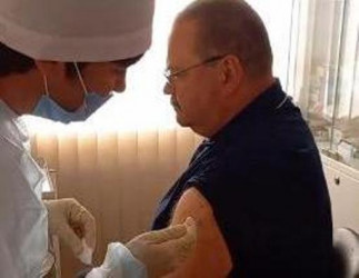 Врио пензенского губернатора завершил вакцинацию от коронавируса