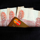 В Кузнецке мужчина украл деньги с банковской карты своего товарища