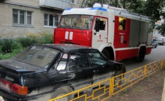 В Заречном пожарная машина не могла проехать из-за припаркованной легковушки