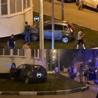 На улице Антонова в Пензе легковушка врезалась в многоэтажный дом