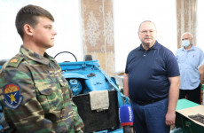 «Смотреть больно». Мельниченко ужаснуло состояние кадетского корпуса в Пачелме
