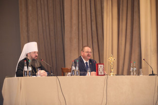Врио пензенского губернатора встретился со священнослужителями РПЦ