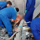 Появились фотографии с места падения двух строителей с высоты в Пензе