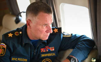 Глава МЧС России Евгений Зиничев погиб, спасая известного режиссера
