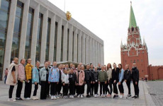 Пензенский вокальный ансамбль открыл большой концерт в Кремле