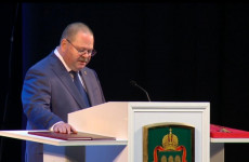 Олег Мельниченко принял присягу губернатора Пензенской области