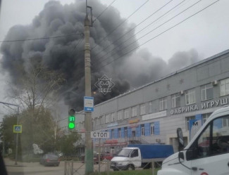 Крупный пожар на улице Калинина в Пензе тушили 32 человека