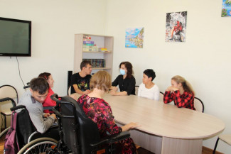 Пензенские единороссы оценили реализацию образовательных программ для инвалидов