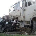 В Пензенской области грузовик столкнулся с легковым автомобилем