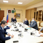Мельниченко рассказал, почему фитнес-клубы и музеи будут открыты в нерабочую неделю