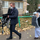 Пензенские волонтеры доставили больной женщине инвалидную коляску