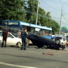 В Пензе на перекрестке улиц Свердлова-Баумана произошло ужасное ДТП с участием трех машин