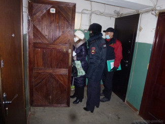 В Ленинском районе Пензы посетили 20 неблагополучных семей