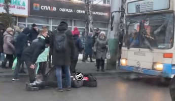 В Пензе пострадал выпавший из троллейбуса пассажир 
