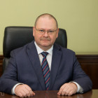 Олег Мельниченко поздравил жителей с Днем Конституции  