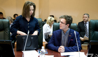 Депутат Оксана Милаева снова просит об отставке