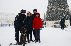 В Пензе полицейские организовали для детей праздничное мероприятие 