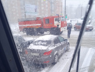 Пензенцы сообщают о ДТП в микрорайоне Арбеково: на месте работают спасатели
