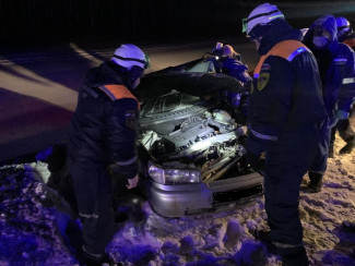 Опубликованы фото с места жесткой аварии с двумя «ВАЗами» в Пензенской области