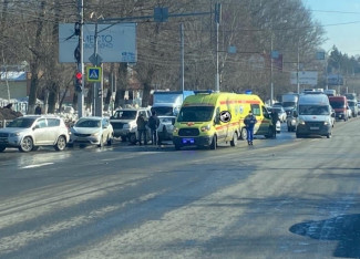 Серьезная авария на проспекте Победы в Пензе: на месте работают врачи