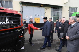 Пензенский губернатор оценил качество продукции Минского автозавода