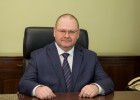 Олег Мельниченко поздравил с праздником работников местного самоуправления