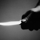 Нож в горле. В Пензенской области пенсионерку взяли на месте убийства сына