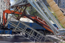 В Заводском районе Пензы КАМАЗ устроил ДТП с разрушениями