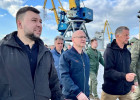 Сергей Кириенко в ходе поездки в Мариуполь встретился с местными жителями