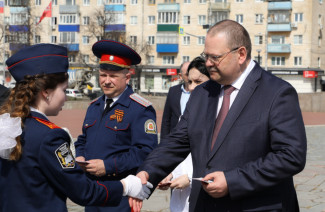 Мельниченко поздравил жителей Пензенской области с 9 мая