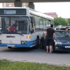 В Пензе из-за ДТП с автобусом и легковушкой встала в пробке улица Измайлова