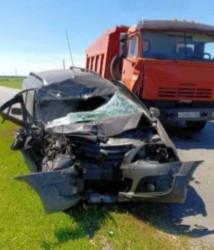 Страшная авария в Земетчино – 45-летний водитель Лады погиб после столкновения с фурой