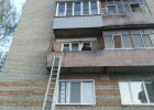 Пензенские спасатели через балкон попали к запертому в квартире ребенку