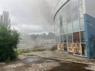В Заречном Пензенской области вспыхнуло здание заброшенного кафе